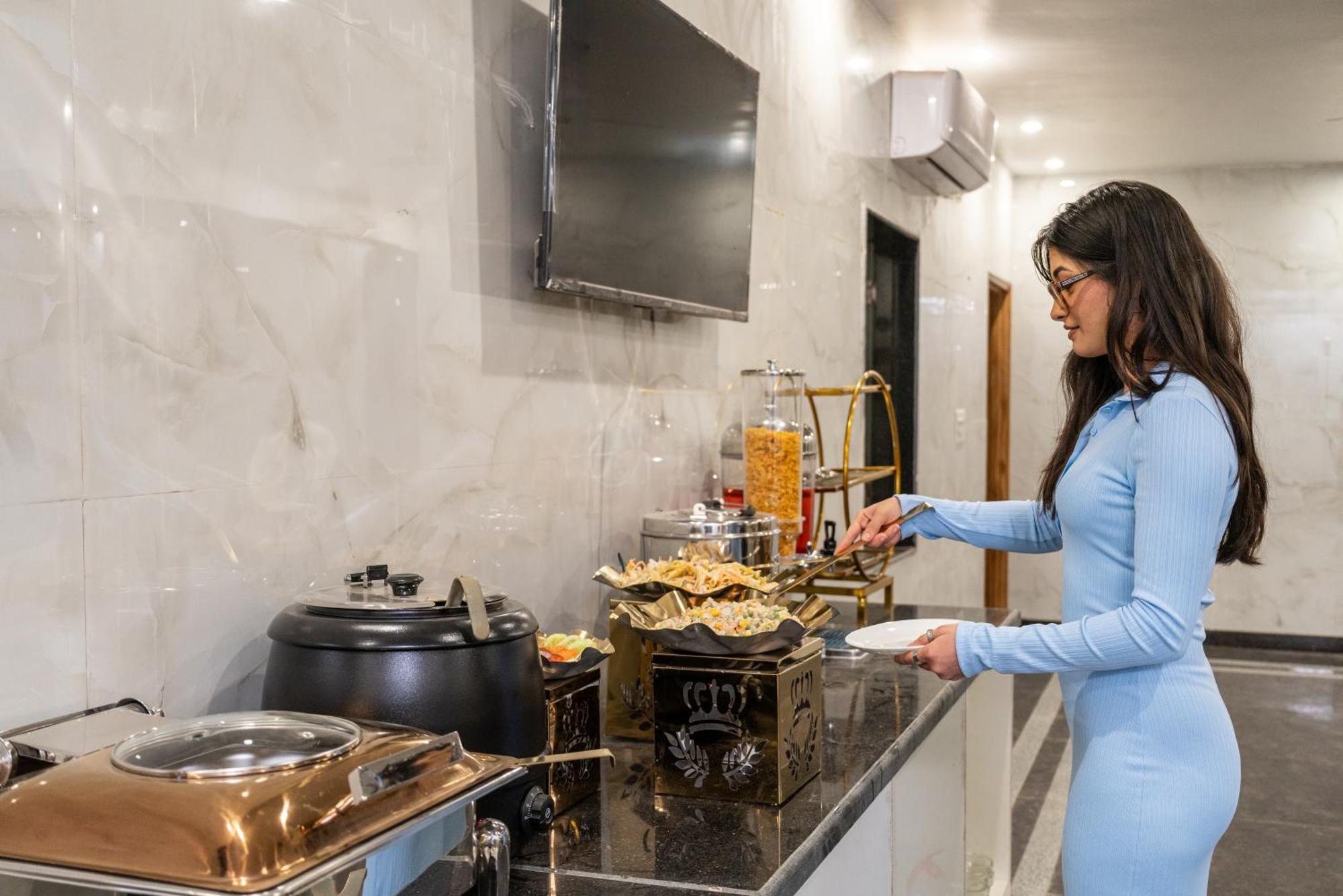 Lime Tree Hotel & One Bhk Serviced Apartment Noida - Sector 50 Metro المظهر الخارجي الصورة