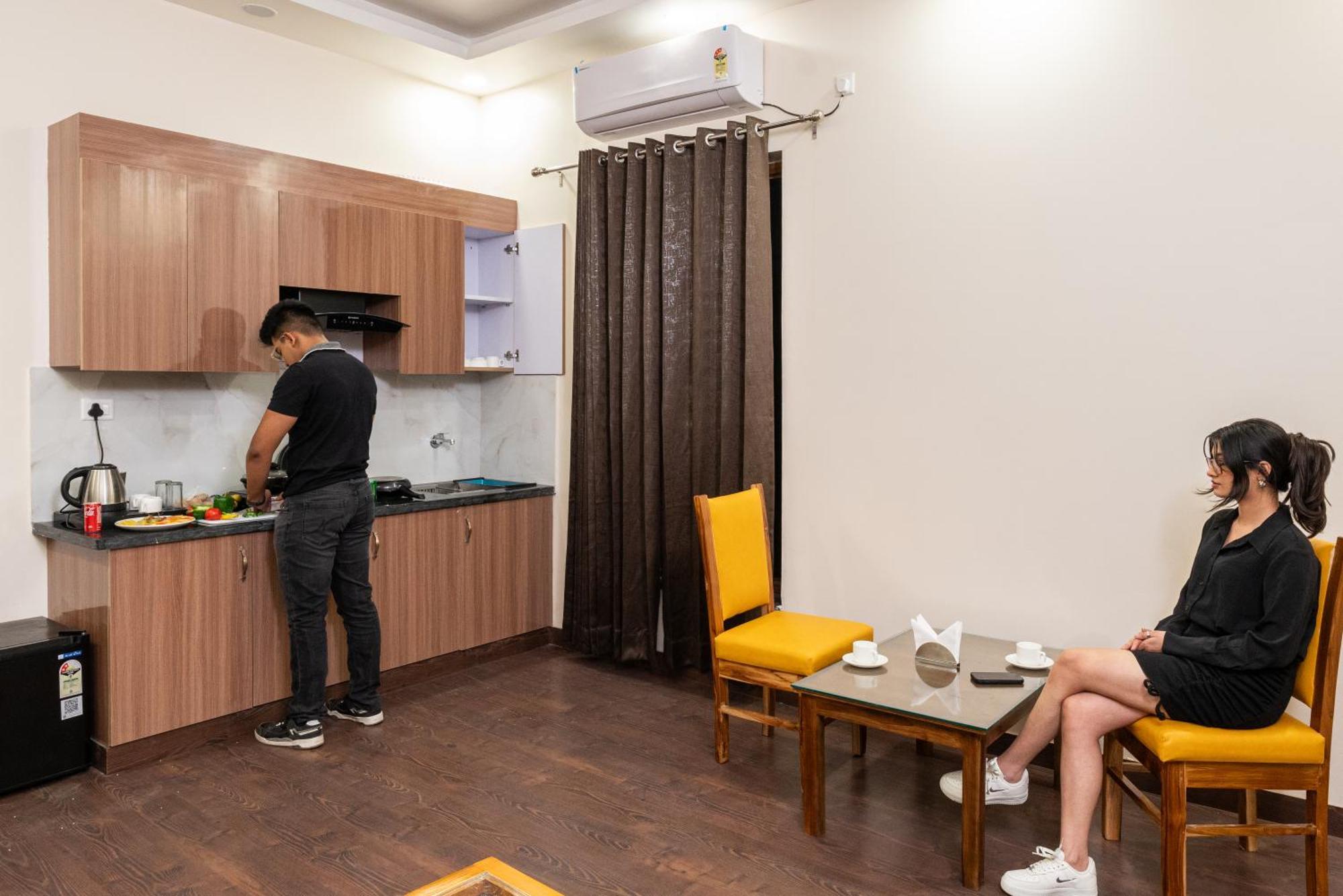 Lime Tree Hotel & One Bhk Serviced Apartment Noida - Sector 50 Metro المظهر الخارجي الصورة